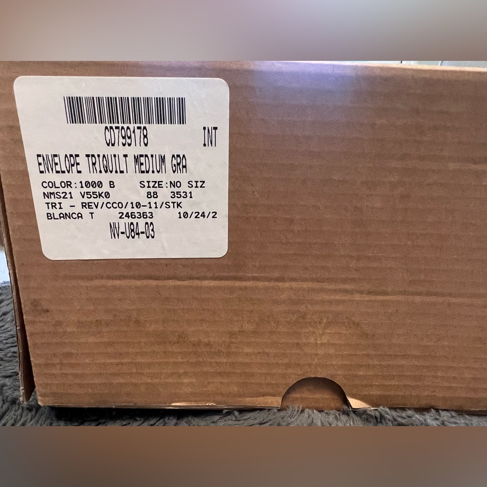 💯Auth BNIB YSL Medium Tri-Quilted Matelasse Bag - Picture 13 of 13